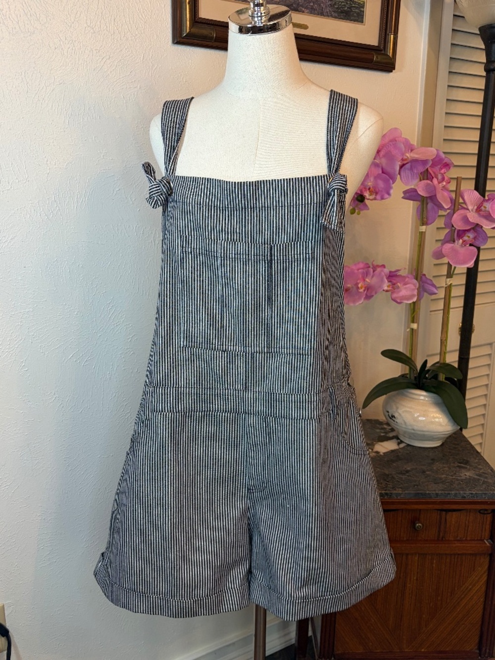BiBi Hickory Striped Denim Shortalls Size XL Tie Strap Short Overalls Romper